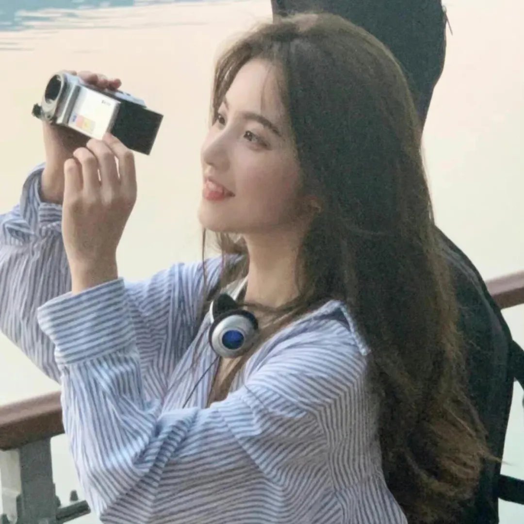 巫毒少女 封面